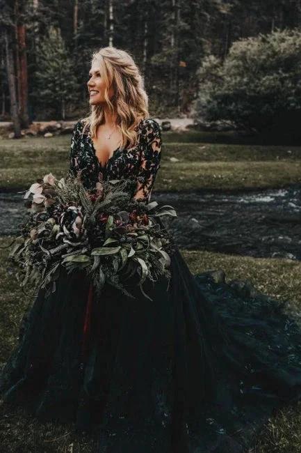 Elegant Long Black A-line V-neck Long Sleeves Wedding Dresses With Lace (ZD16531)