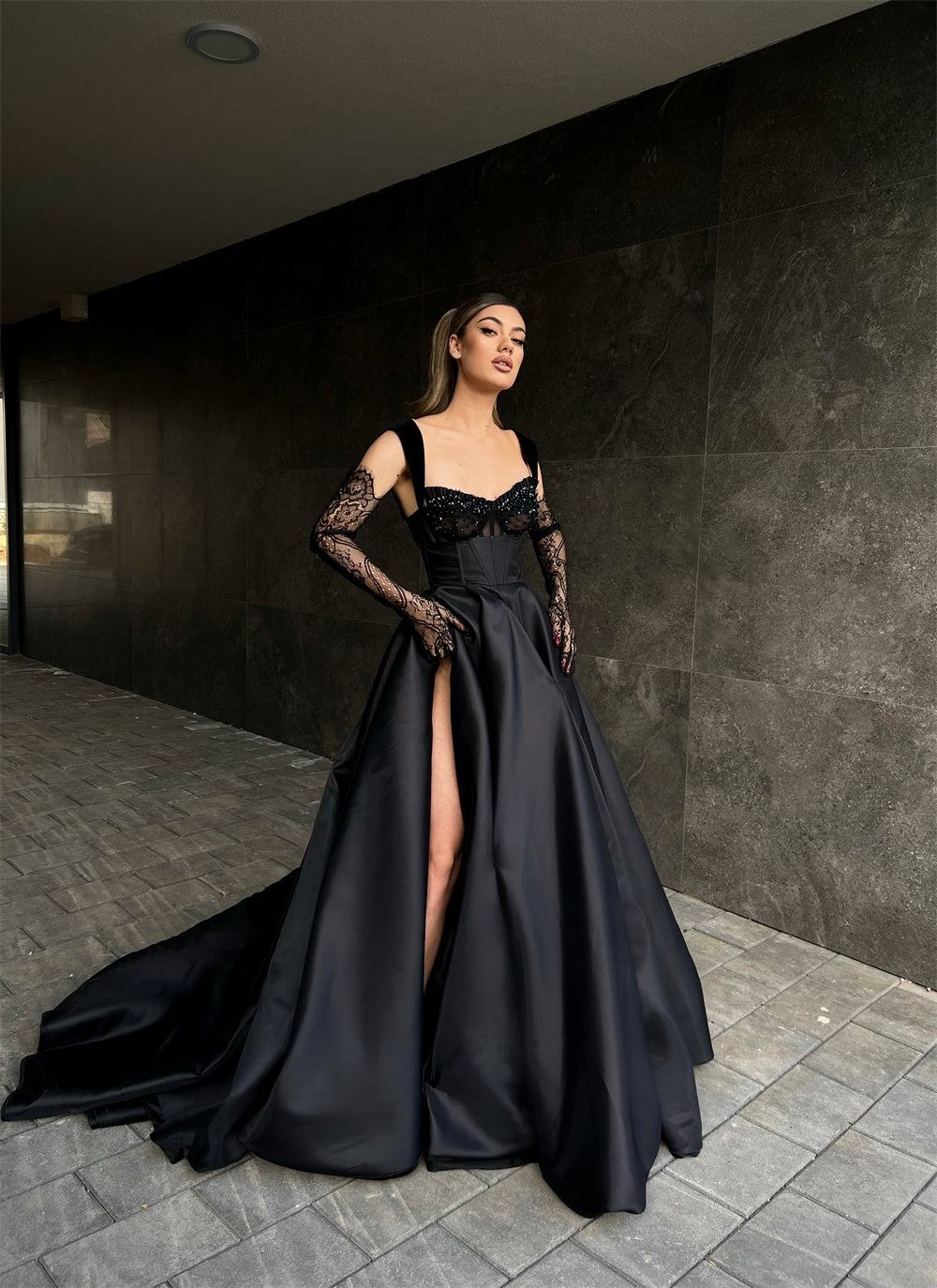 Elegant Long Black Lace Sleeveless Prom Dresses Long Slit Online