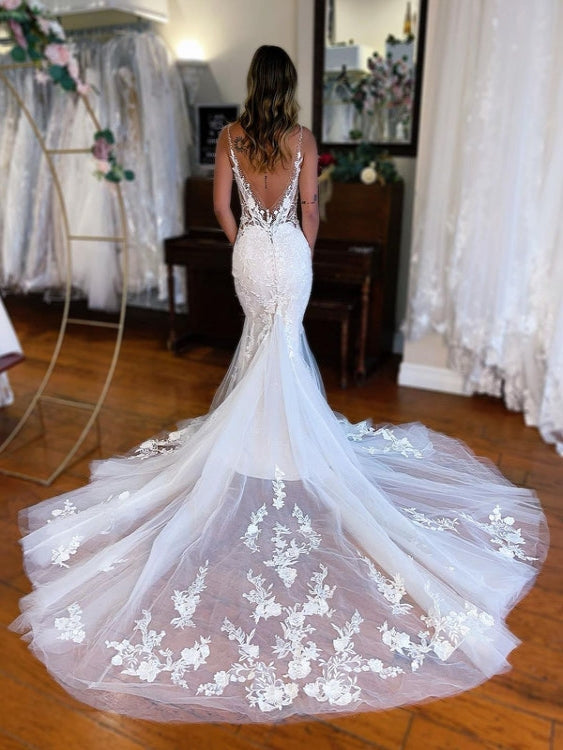 Sleeveless Deep V Mermaid Wedding Dress Lace Appliques Illusion Low V Back Sheer Train Bridal Gown