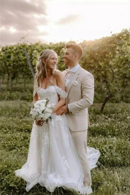 Elegant Long Off-the-Shoulder Tulle Floral Lace Wedding Dress (ZD14627)
