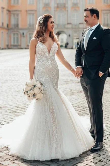 Elegant Mermaid Spaghetti Straps Backless Wedding Dresses With Lace (ZD14498) - View 4 | VelvetHem