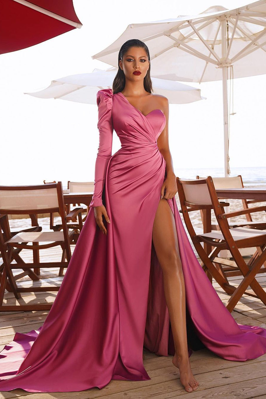 Elegant One-Shoulder Long Sleeve Prom Dress With Slit