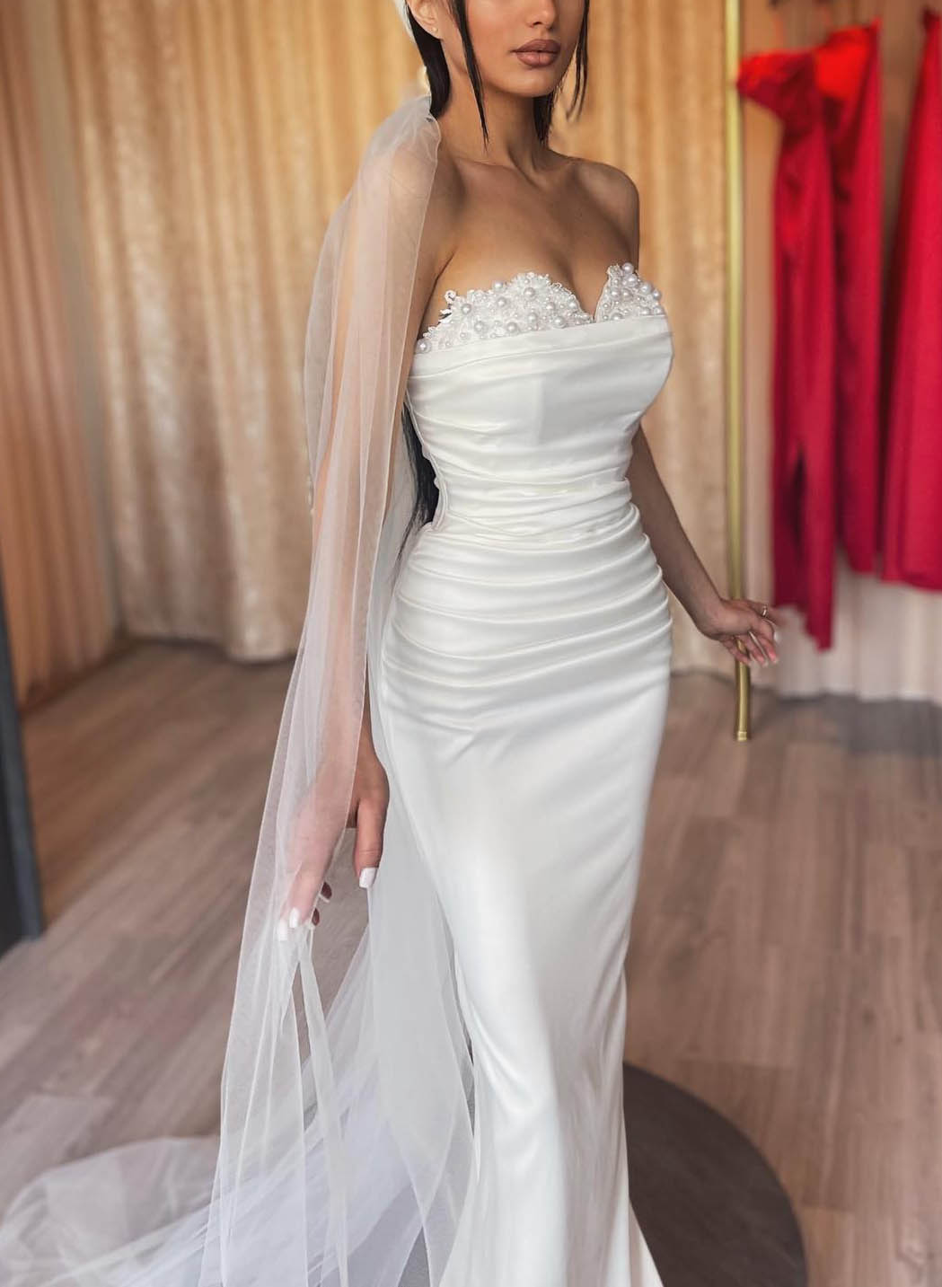 Elegant Sweetheart Detachable Train Lace Sleeves Wedding Dresses