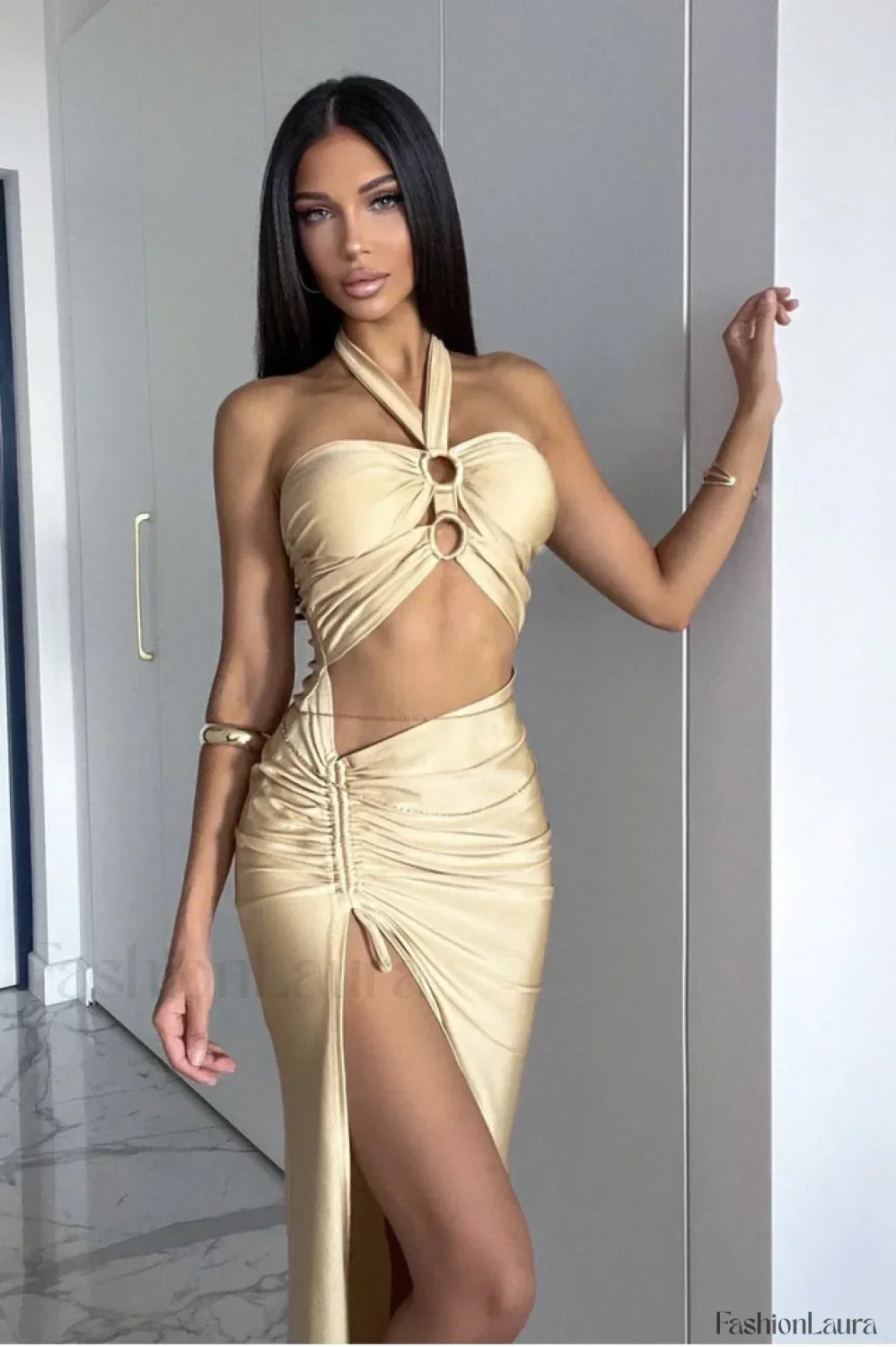 Exotic O-ring Cinched Charming Cut Out Dress