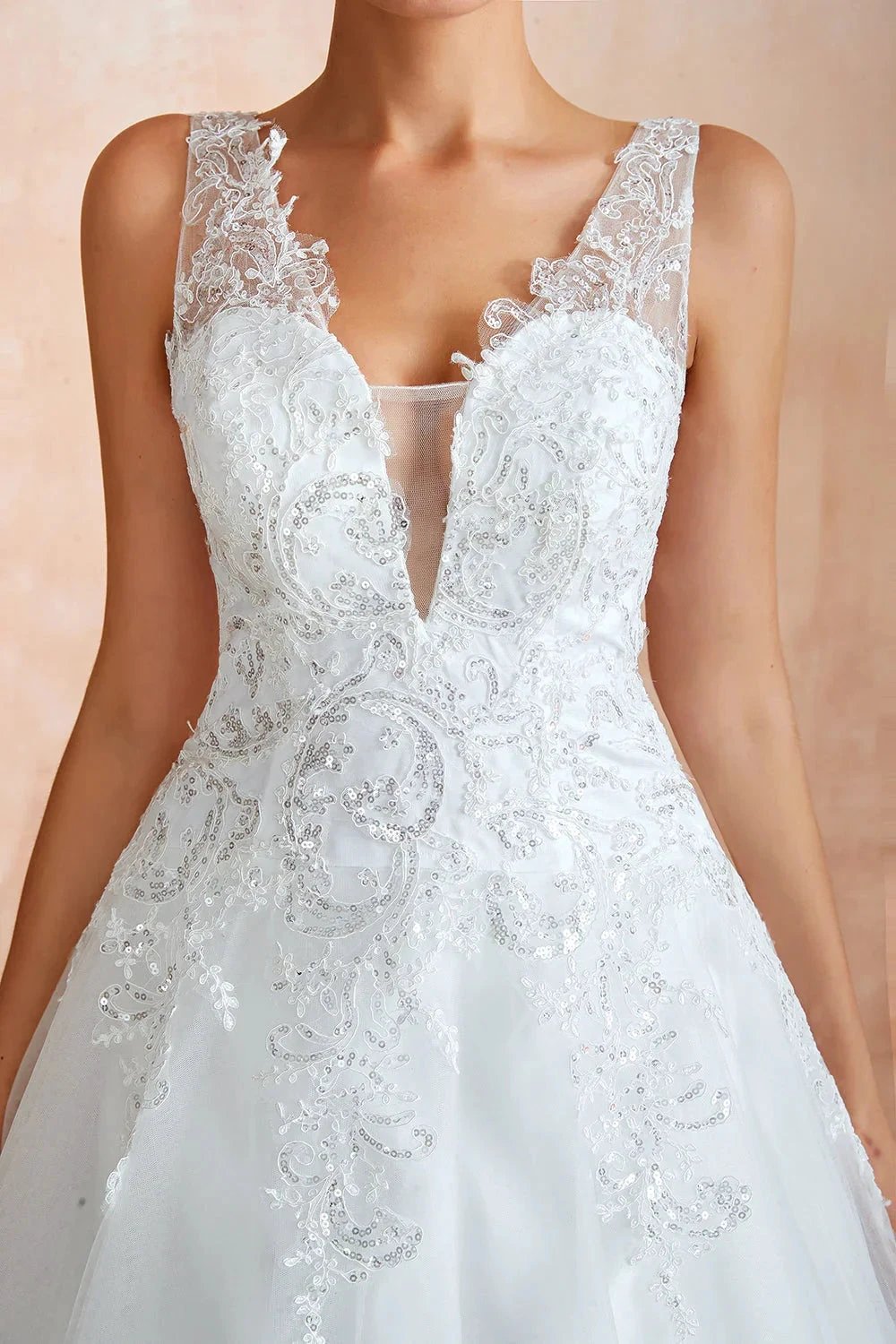 Exquisite Long A-line Appliques Lace Tulle Wedding Dress (ZD14401)