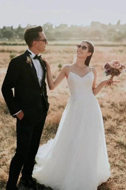 Exquisite Spaghetti Strap Sleeveless A-Line Floor-Length Lace Wedding Dresses (ZD14677) - VelvetHem