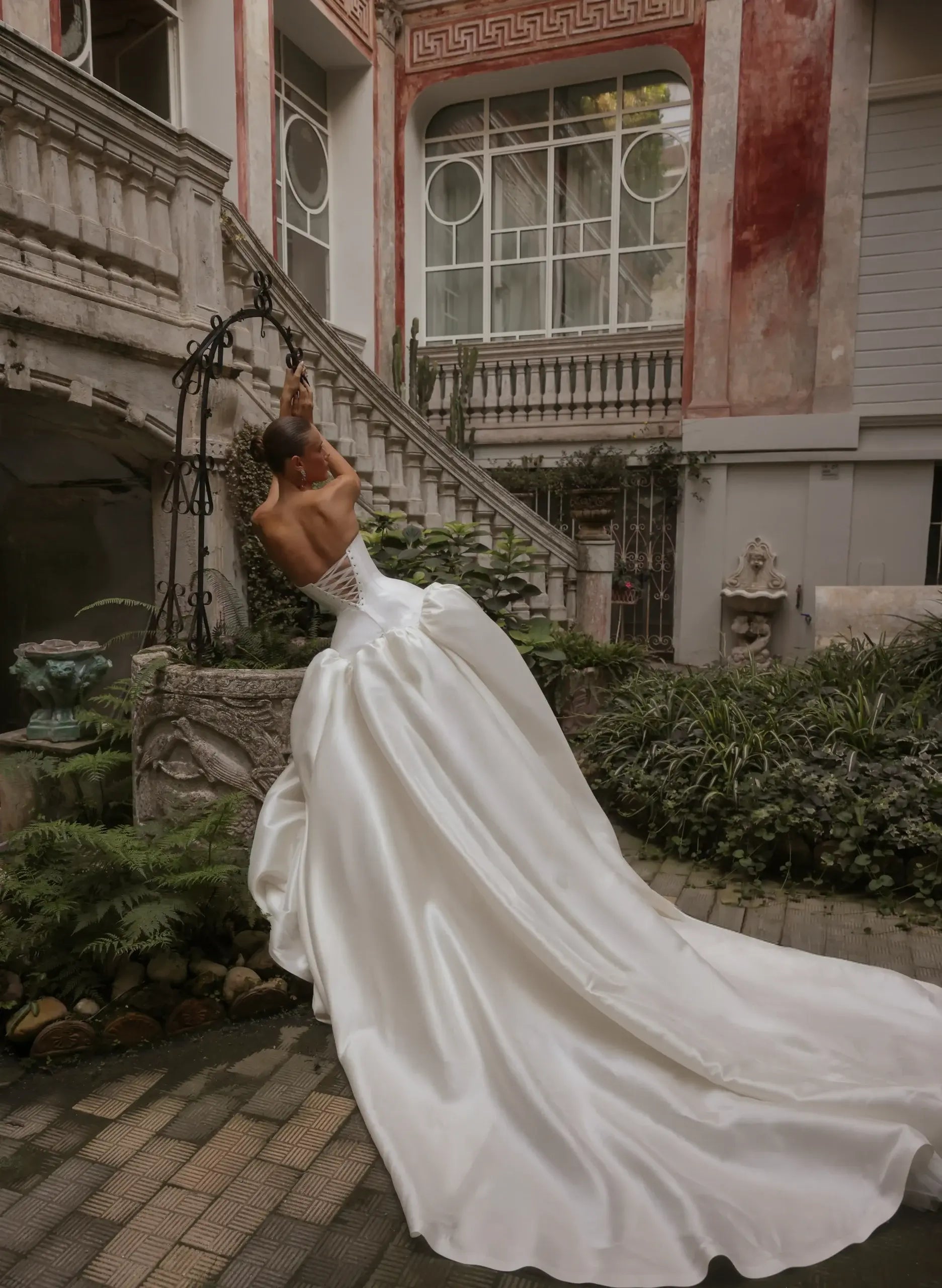 Classic White Satin Strapless Ball Gown Wedding Dress with Veil ZP114