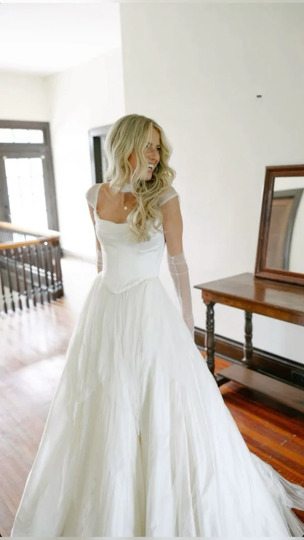 A-Line White Wedding Dress Elegant Bridal Dress