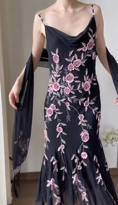 Chiffon Black Prom Party Dress With 3D Flowers Vintage Flora Evening Dress - View 3 | FashionDia