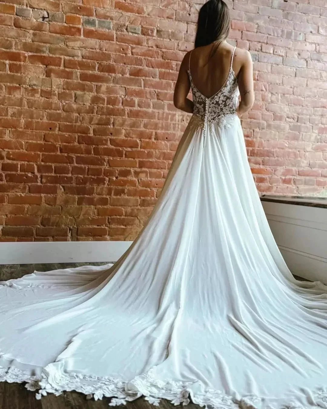 Fabulous A-Line Lace Spaghetti Straps Sleeveless White Wedding Dresses With Split Train (ZD15535)