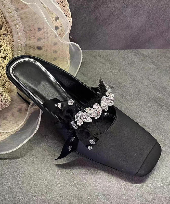 Graceful Orthopedic Sandals for Modern Look