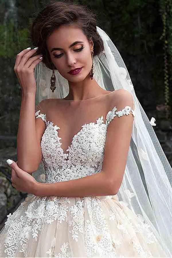 Fantastic Tulle Bateau Neckline Ball Gown Wedding Dresses With Lace (ZD15466)