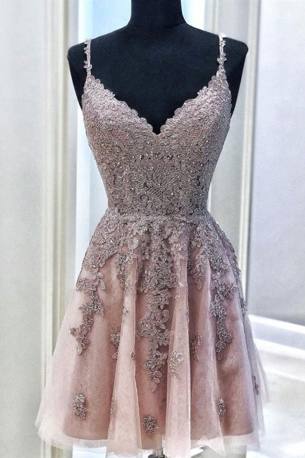 Fantastic V-Neck Sleeveless Beading Homecoming Dress Chic Spaghetti Straps Lace Short Cocktail Dress