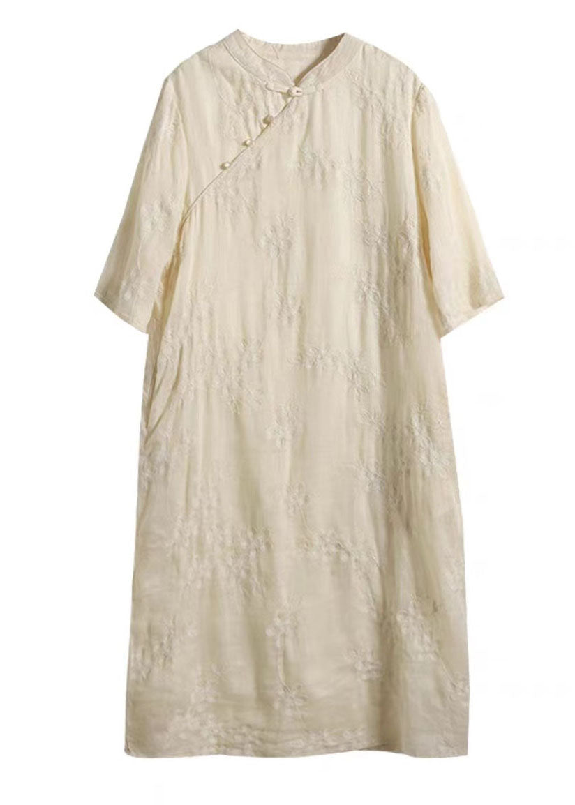 Beautifully Crafted Dress in a Classic Style