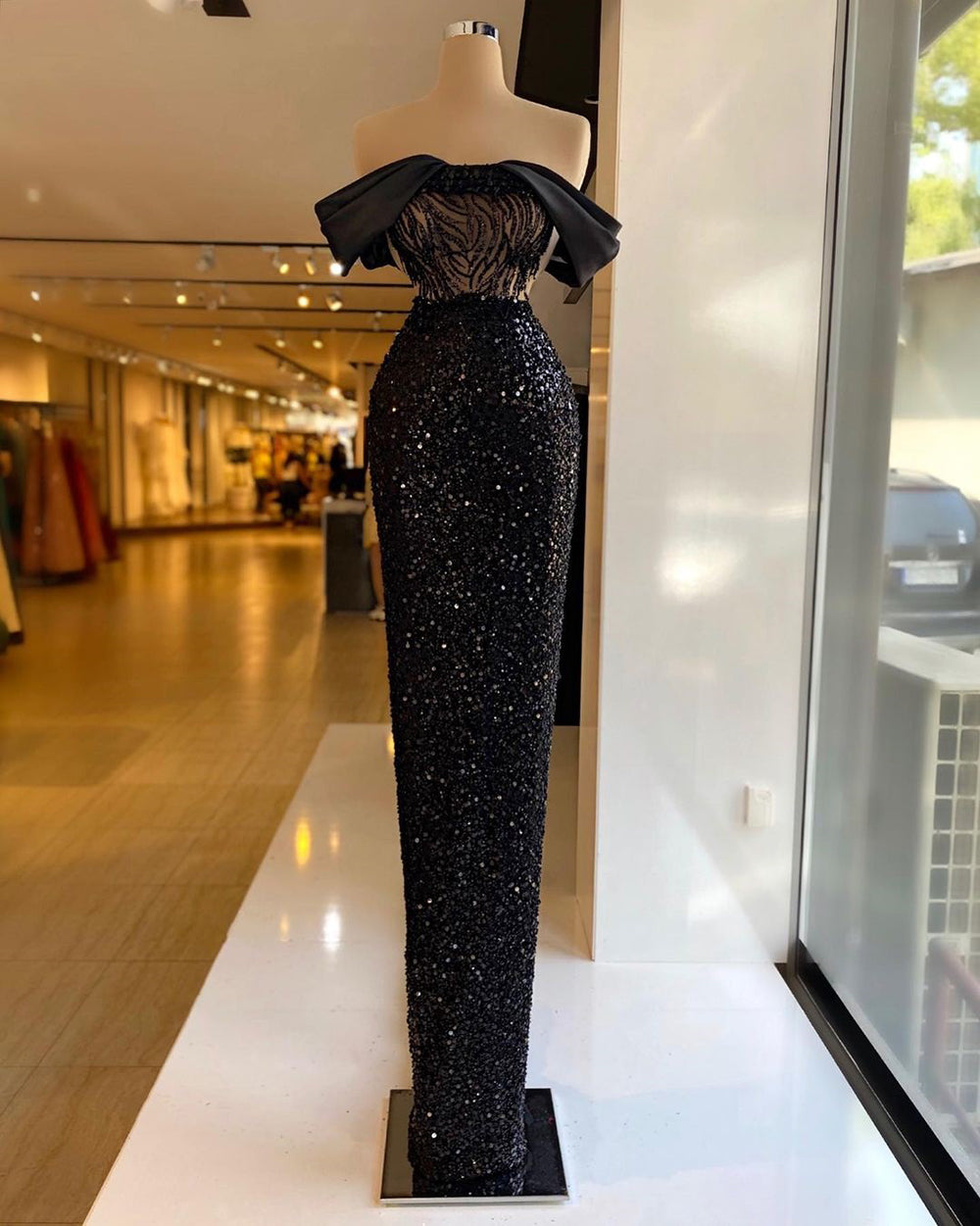 Off-the-Shoulder Glitter Black Evening Dress Sleeveless Glitter Long Mermaid Evening Dress - View 2 | FashionDia