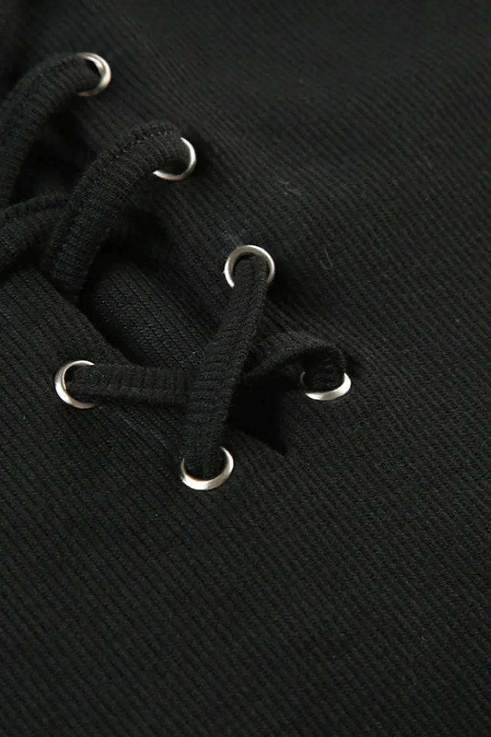 Relaxed Dress Inspired by Contemporary Streetwear Fashion 6