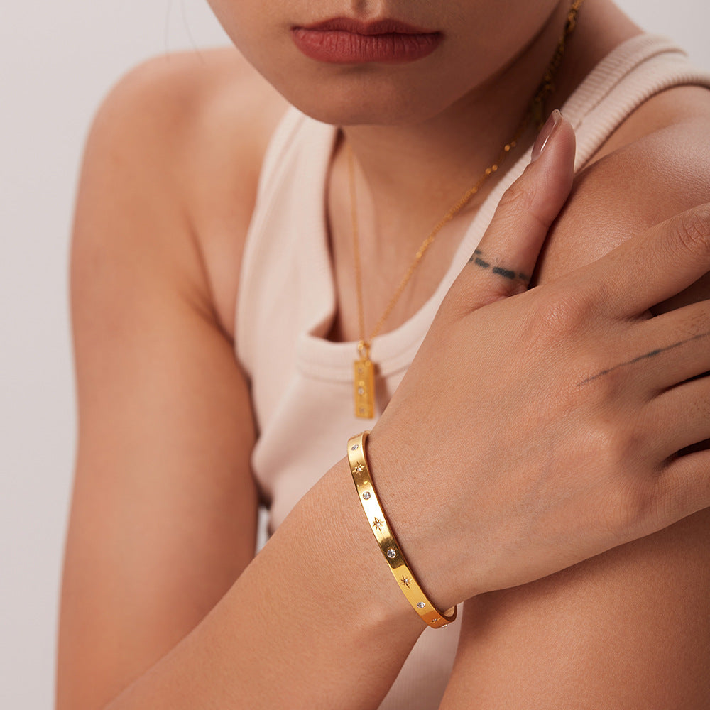 Gold Stainless Steel Oppen Bracelet G37