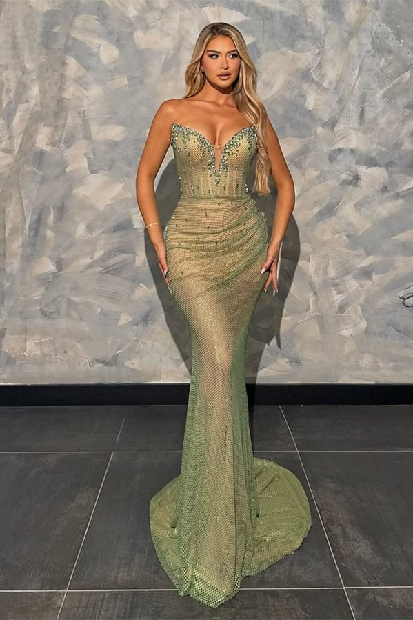 Glamorous Green Sweetheart Trumpet Prom Dresses Long Sleeveless With Beads