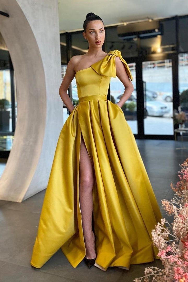 Glorious One-Shoulder Yellow Prom Dress Split Long With Pockets
