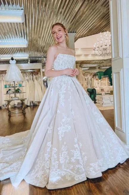Gorgeous A-Line Lace Appliques Sleeveless Wedding Dresses (ZD14594)