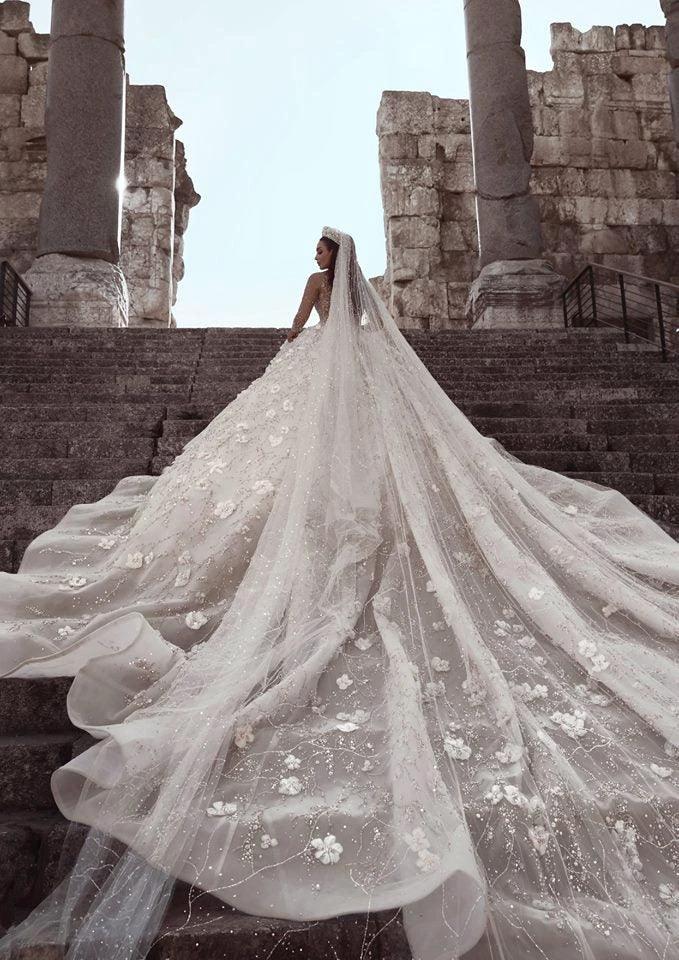 Gorgeous Beading Floral Bridal Wears Sheer Neck Long Sleeves Princess Wedding Dress (ZD16605)