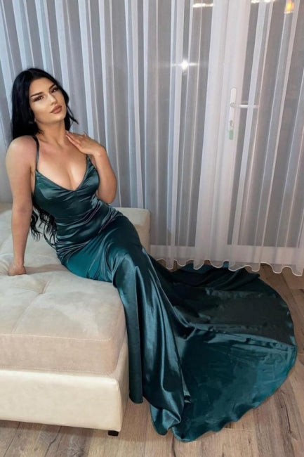Gorgeous Dark Green V-Neck Prom Dresses Long Mermaid