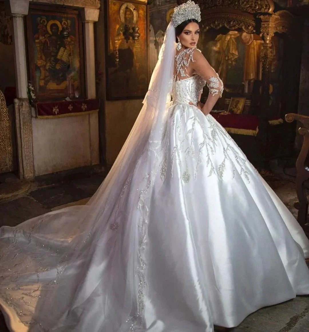 Gorgeous Long Princess Sweetheart Satin Wedding Dress with Sleeves (ZD15026)