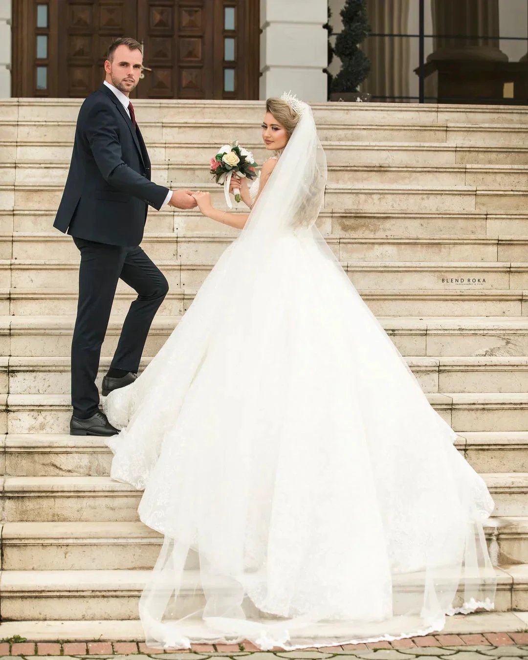 Gorgeous Long Princess V-neck Tulle Lace Wedding Dress (ZD15169)