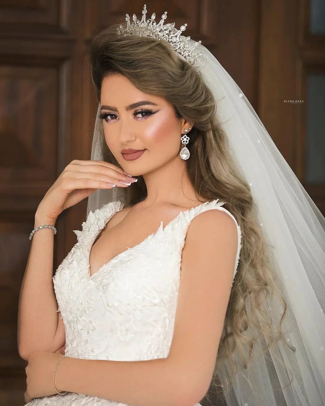Gorgeous Long Princess V-neck Tulle Lace Wedding Dress (ZD15169) - View 6 | VelvetHem