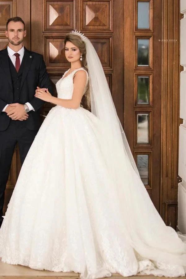 Gorgeous Long Princess V-neck Tulle Lace Wedding Dress (ZD15169)