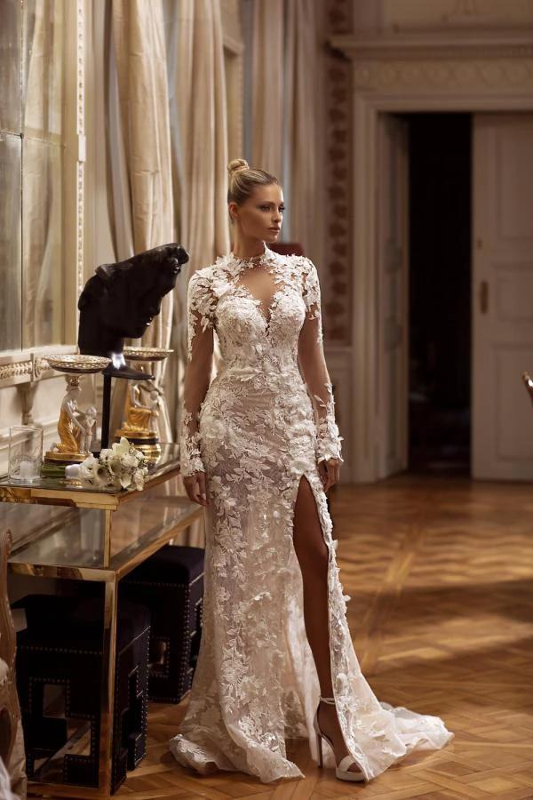 Gorgeous Long Sleeves A-line Jewel Tulle Lace Backless Wedding Dresses with Slit (ZD16700)