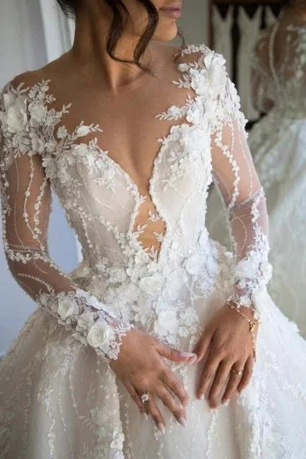 Gorgeous Long Sleeves Soft Floral Lace Bridal Gown V-Neck Wedding Dress (ZD14761)