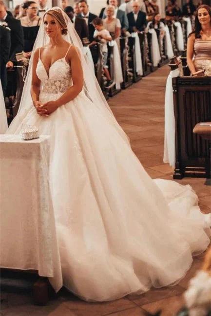 Gorgeous Princess V-neck A-line Wedding Dress With Lace (ZD14622)