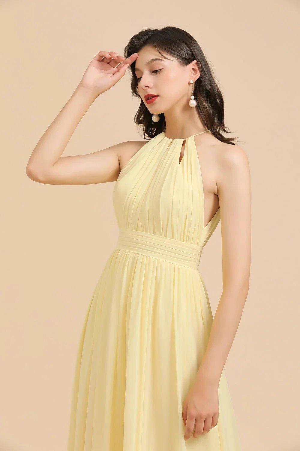 Halter Sleeveless Daffodil Chiffon Bridesmaid Dress with Ruffles (ZD12871)