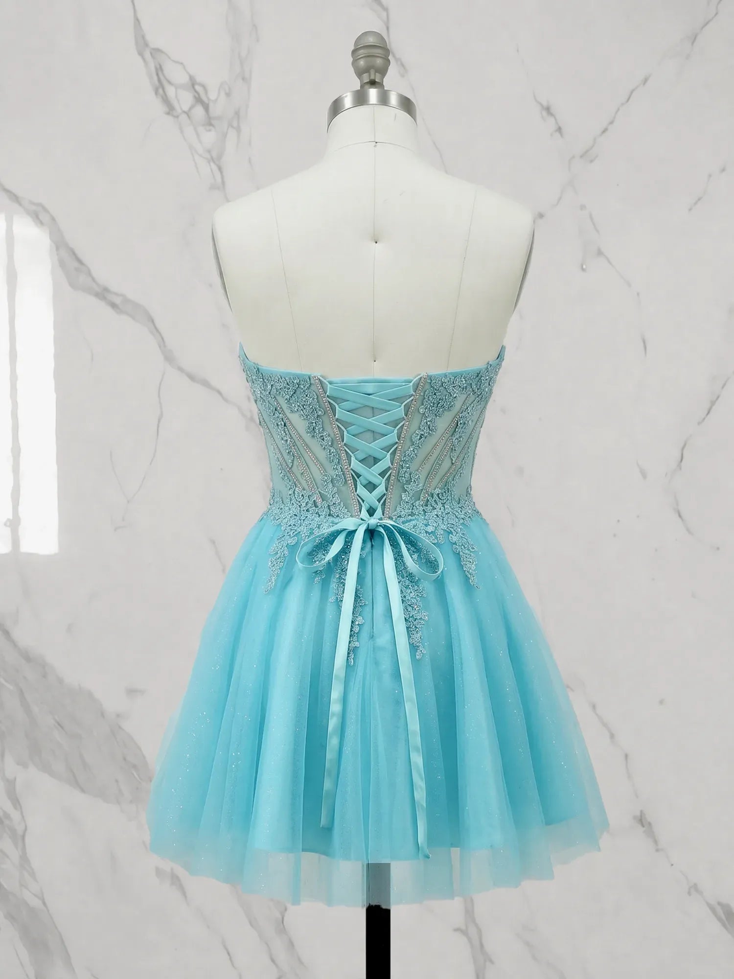 Sweetheart Beaded Tulle Mini Homecoming Dresses with Train