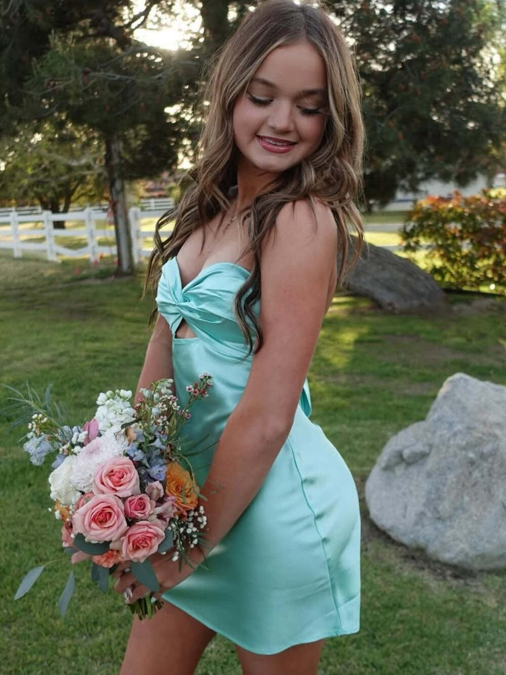 Sweetheart Open Back Chest Short Homecoming Dress