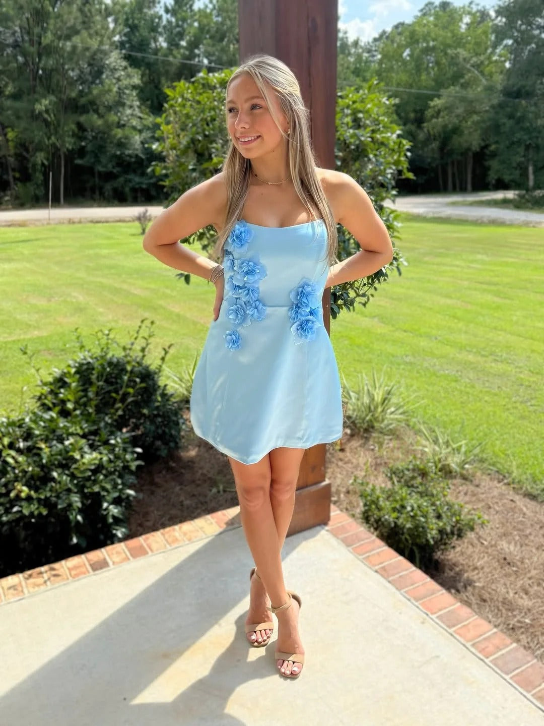 Strapless Scoop Neck Homecoming Dress with 3D Flowers