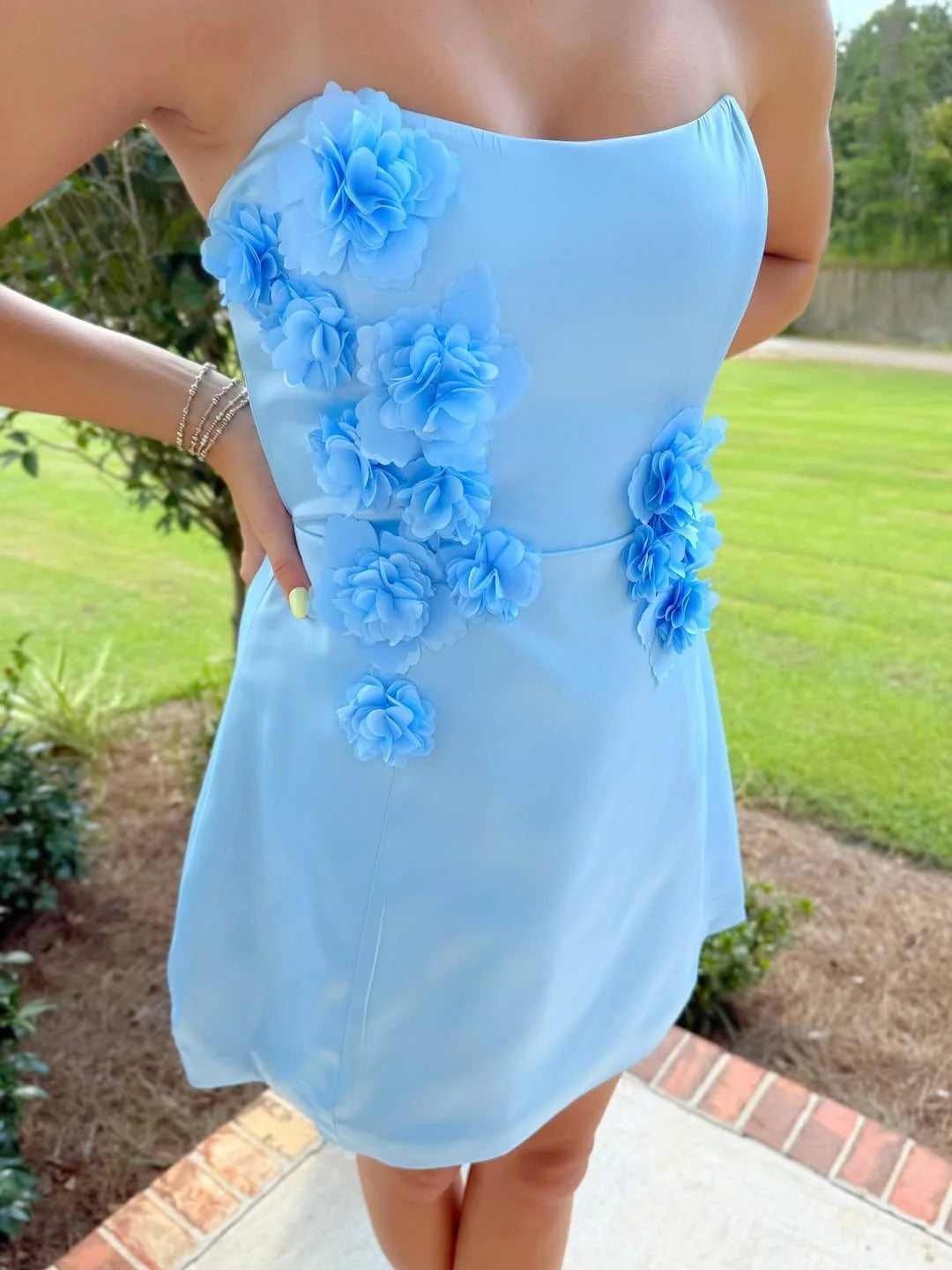 Strapless Scoop Neck Homecoming Dress with 3D Flowers