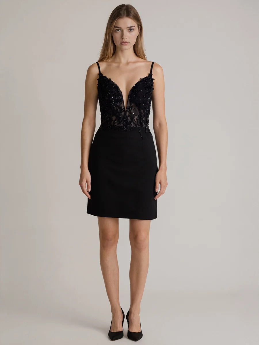 Bodycon V Neck Mini Homecoming Dress with Appliques