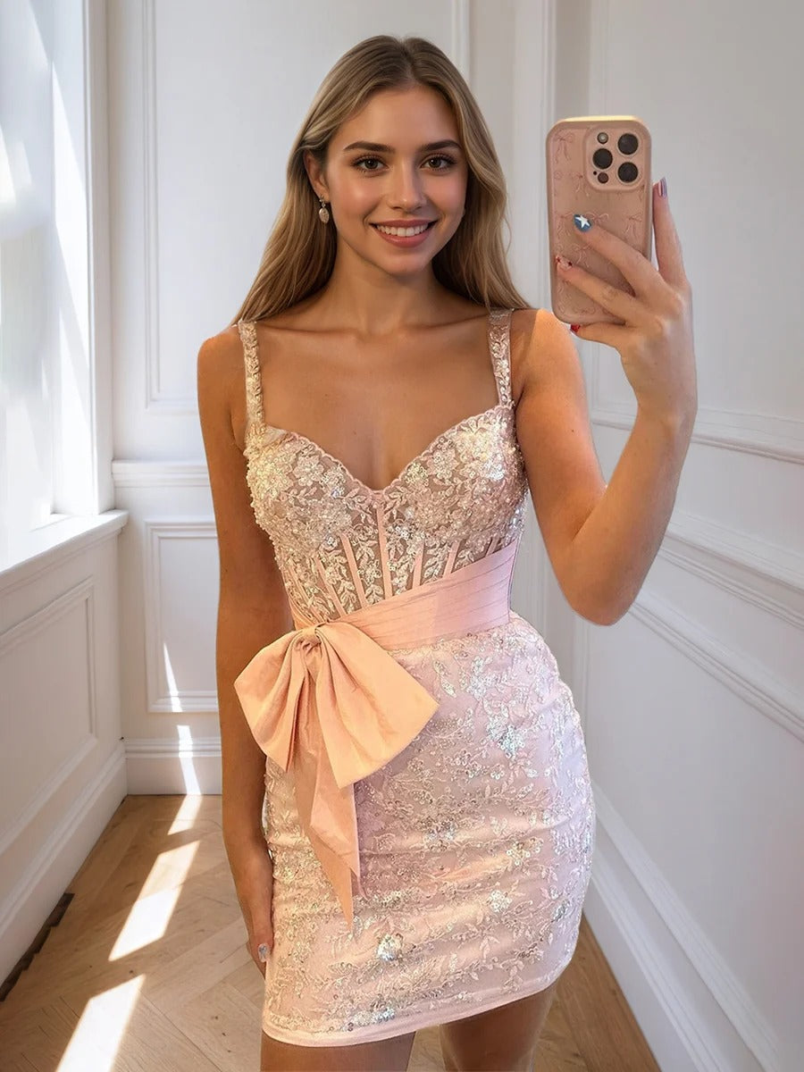Bodycon Sweetheart Lace Short Homecoming Dress with Bowknot