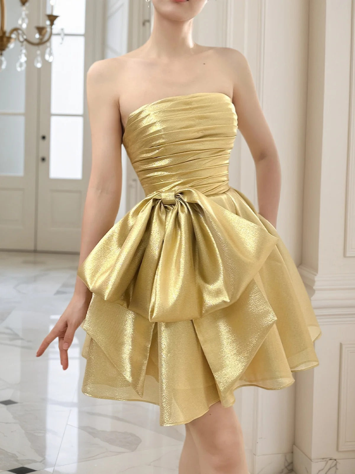 A-Line Strpless Straight Bow Short Homecoming Dress