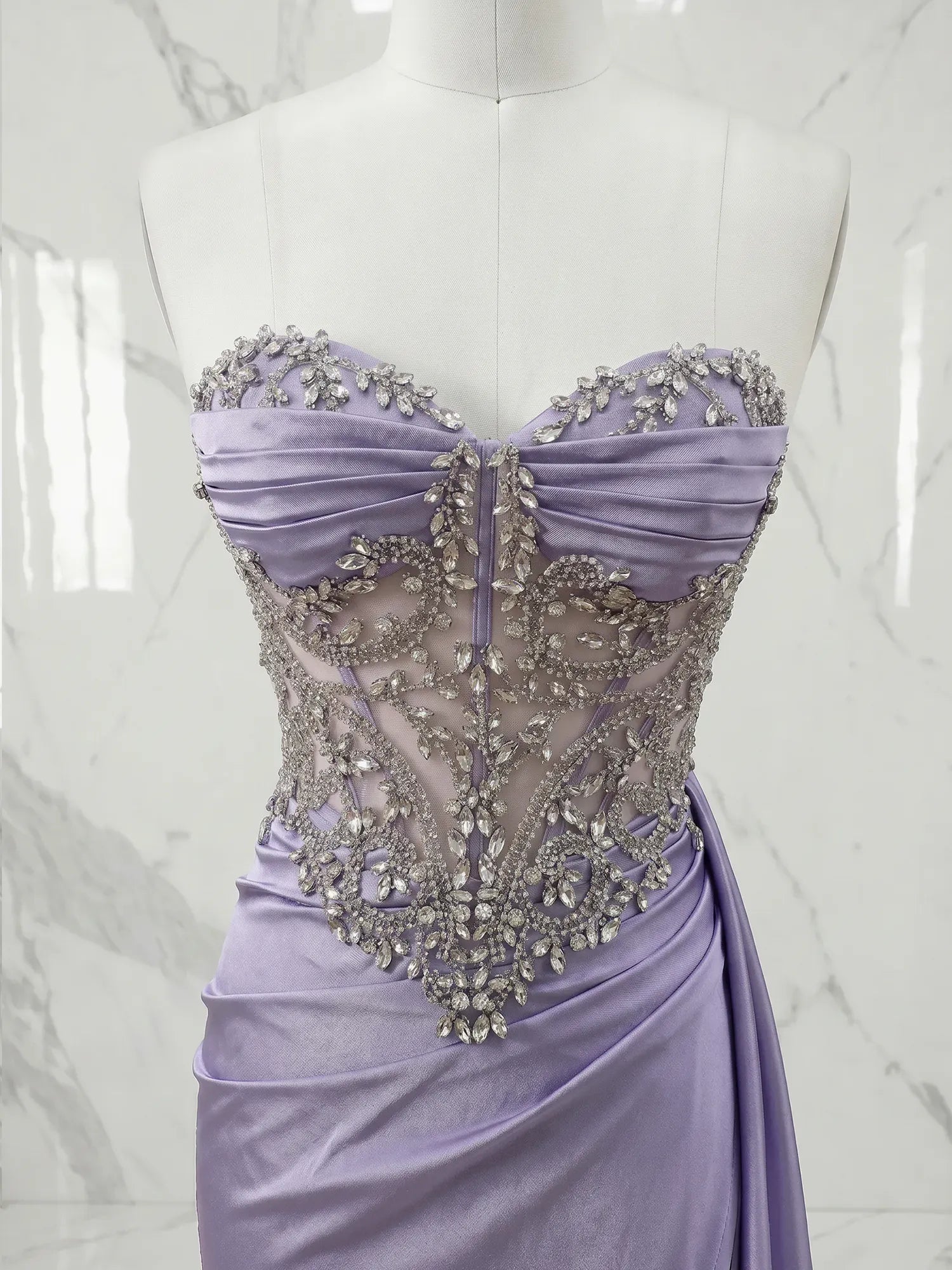 Sweetheart Crystal Beaded Corset Satin Mini Homecoming Dresses