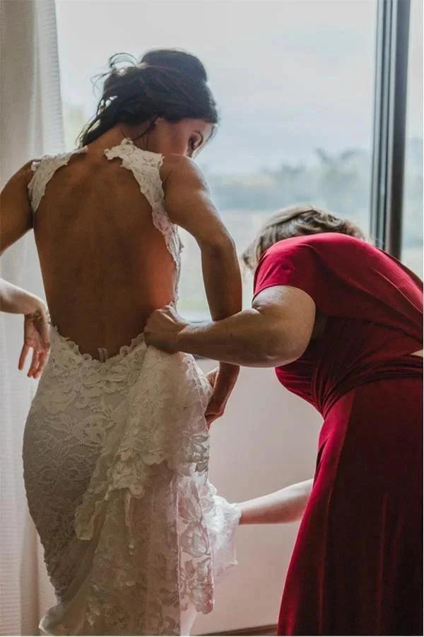 Illusion Neckline Split Sweep Train Wedding Dress Open Back Bridal Gown (ZD16360)