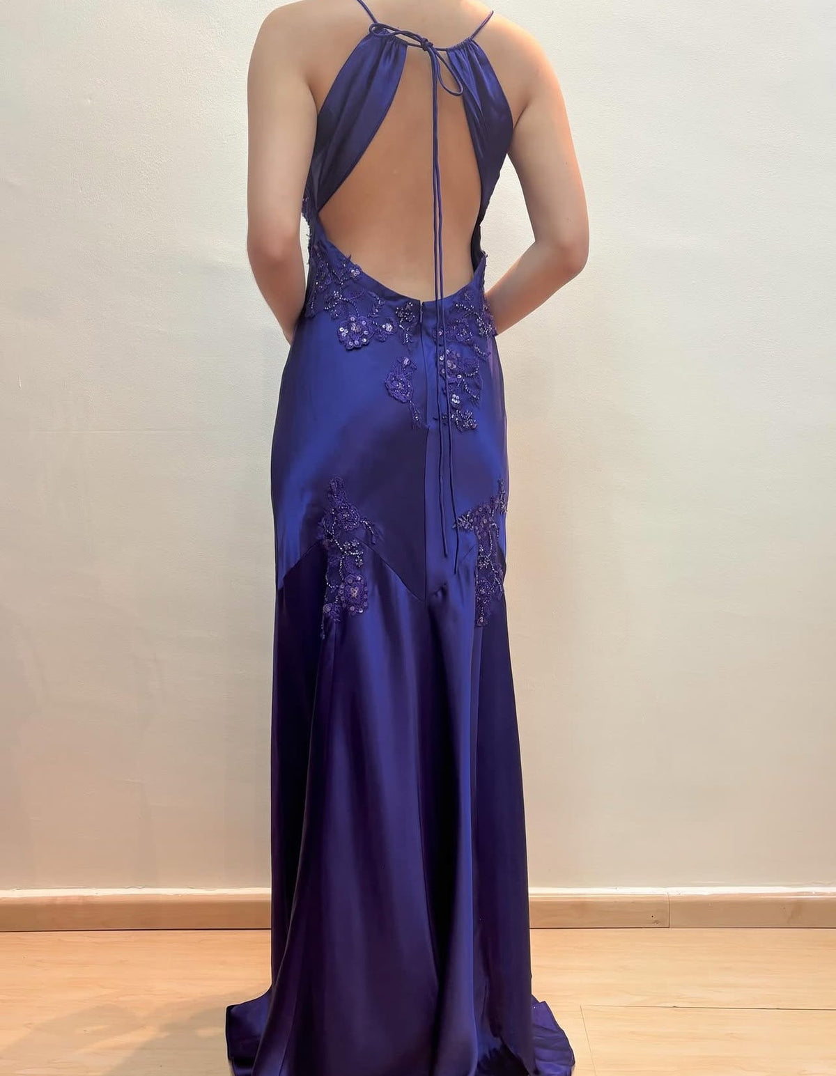 Purple Satin A Line Long Prom Dresses Formal Party Dress with Appliques J2669