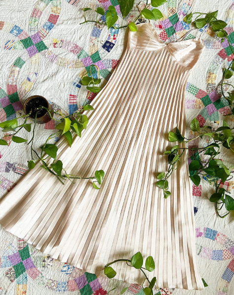 Champagne Spaghetti Straps Long Prom Dress Pleated Evening Dress J8604