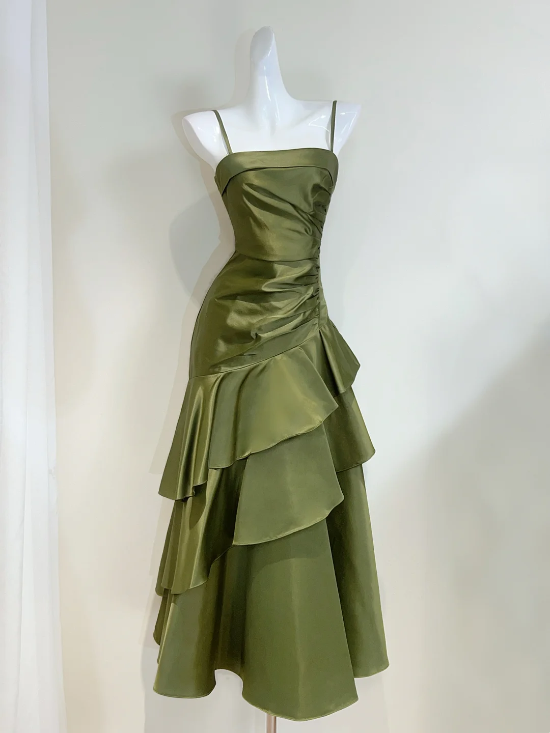 A-Line Green Long Prom Dress Ruffle Evening Gowns