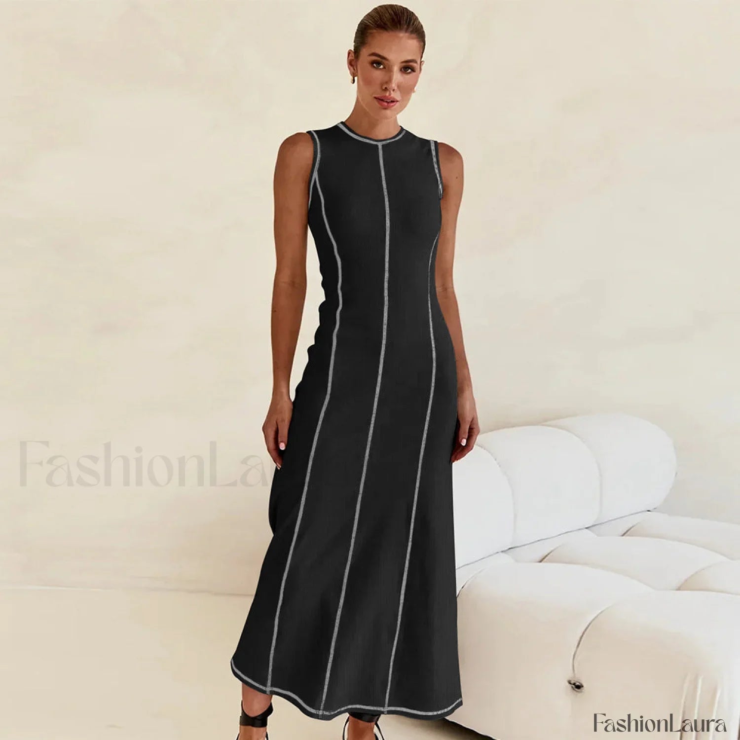 Knit Sleeveless A Relaxed Dress for Layered Outfit Styling