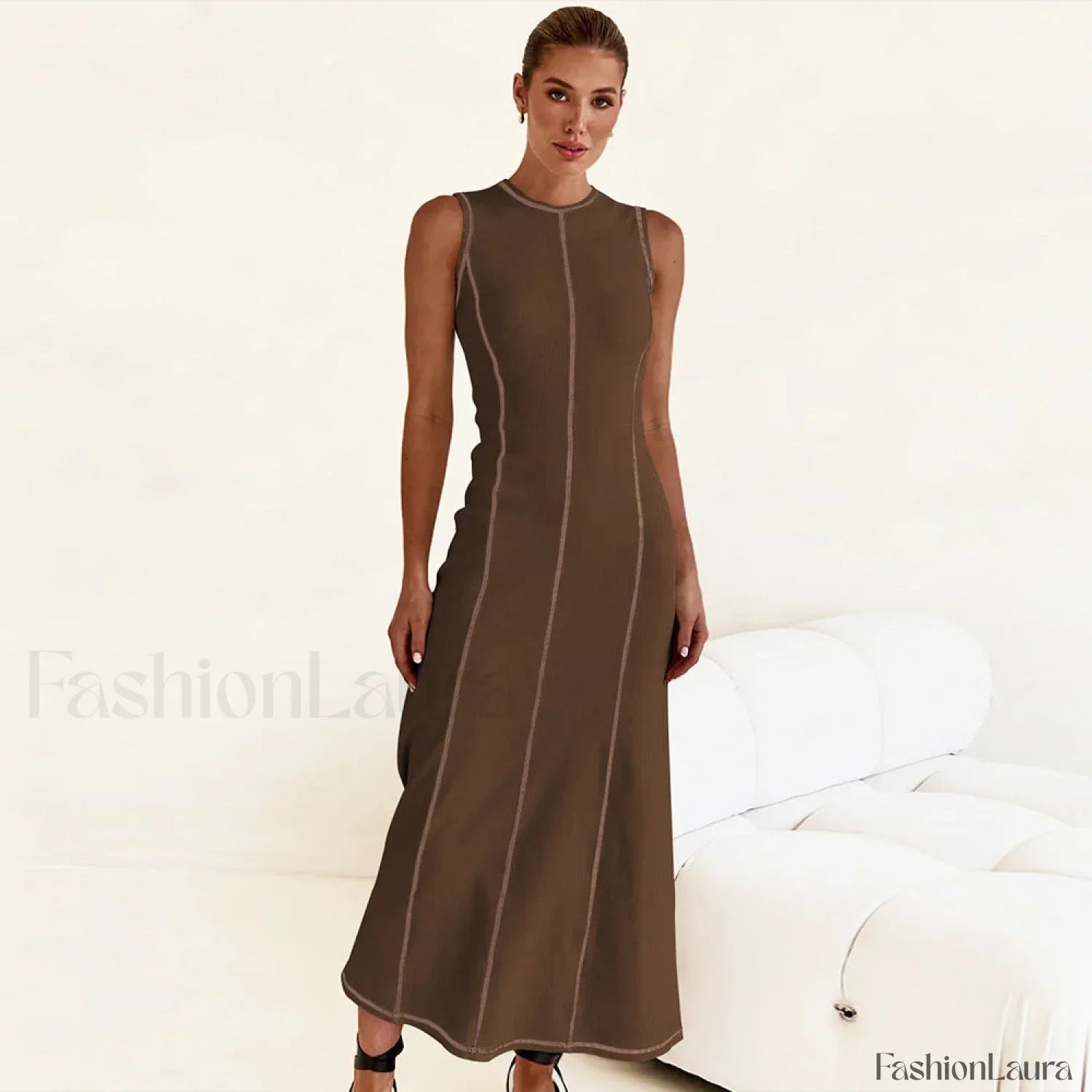 Knit Sleeveless A Relaxed Dress for Layered Outfit Styling