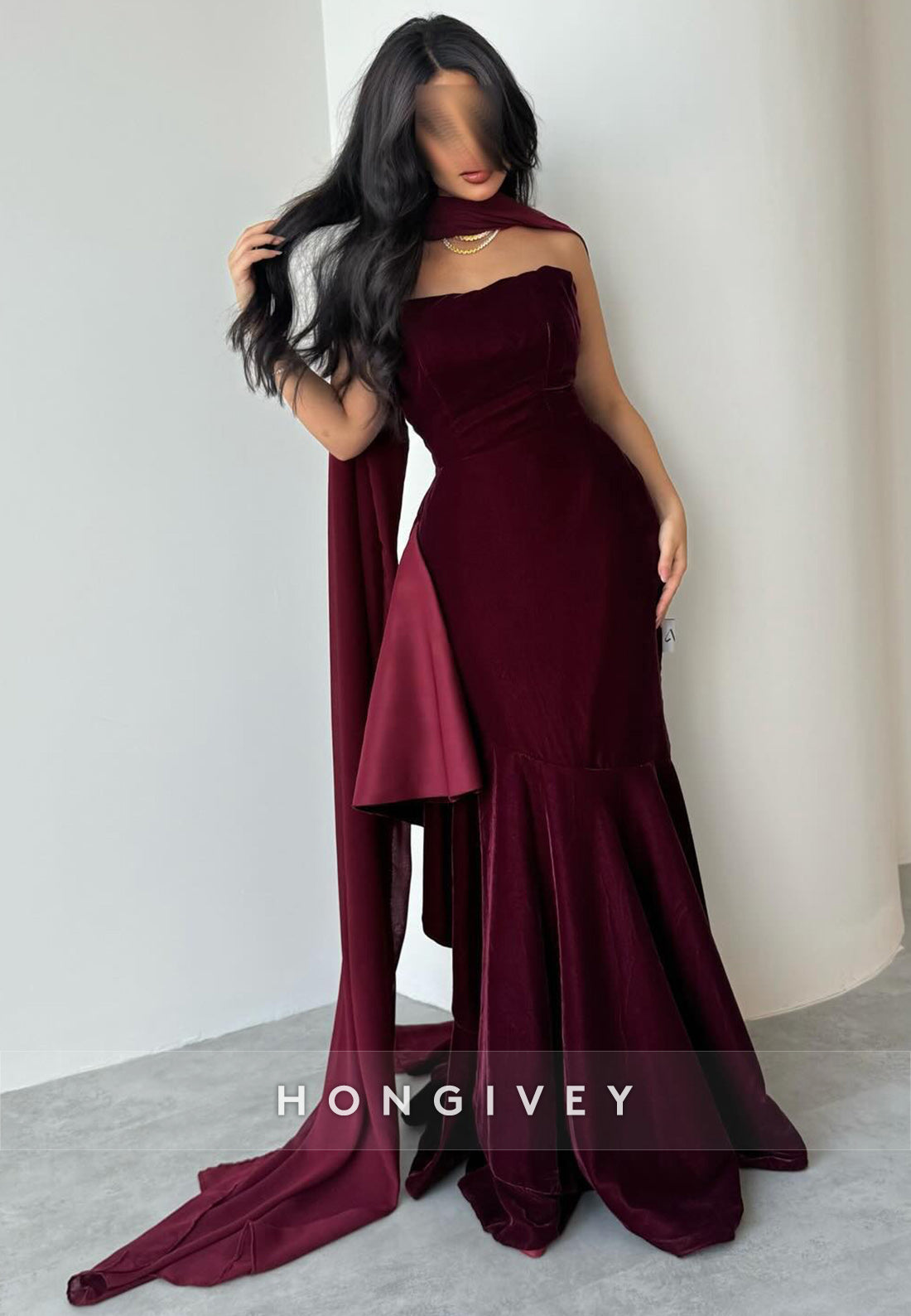 Sleeveless Pleated Trumpet Sweep Train Sweetheart Satin Evening Gown