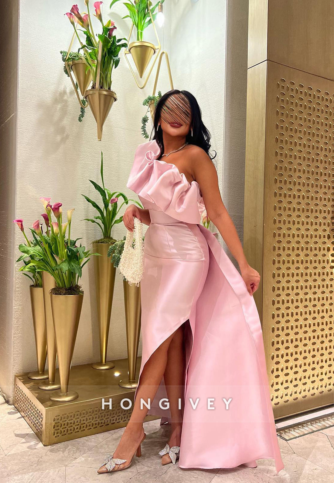 Column One Shoulder Evening Gown Floor-Length Satin Sleeveless Pleated